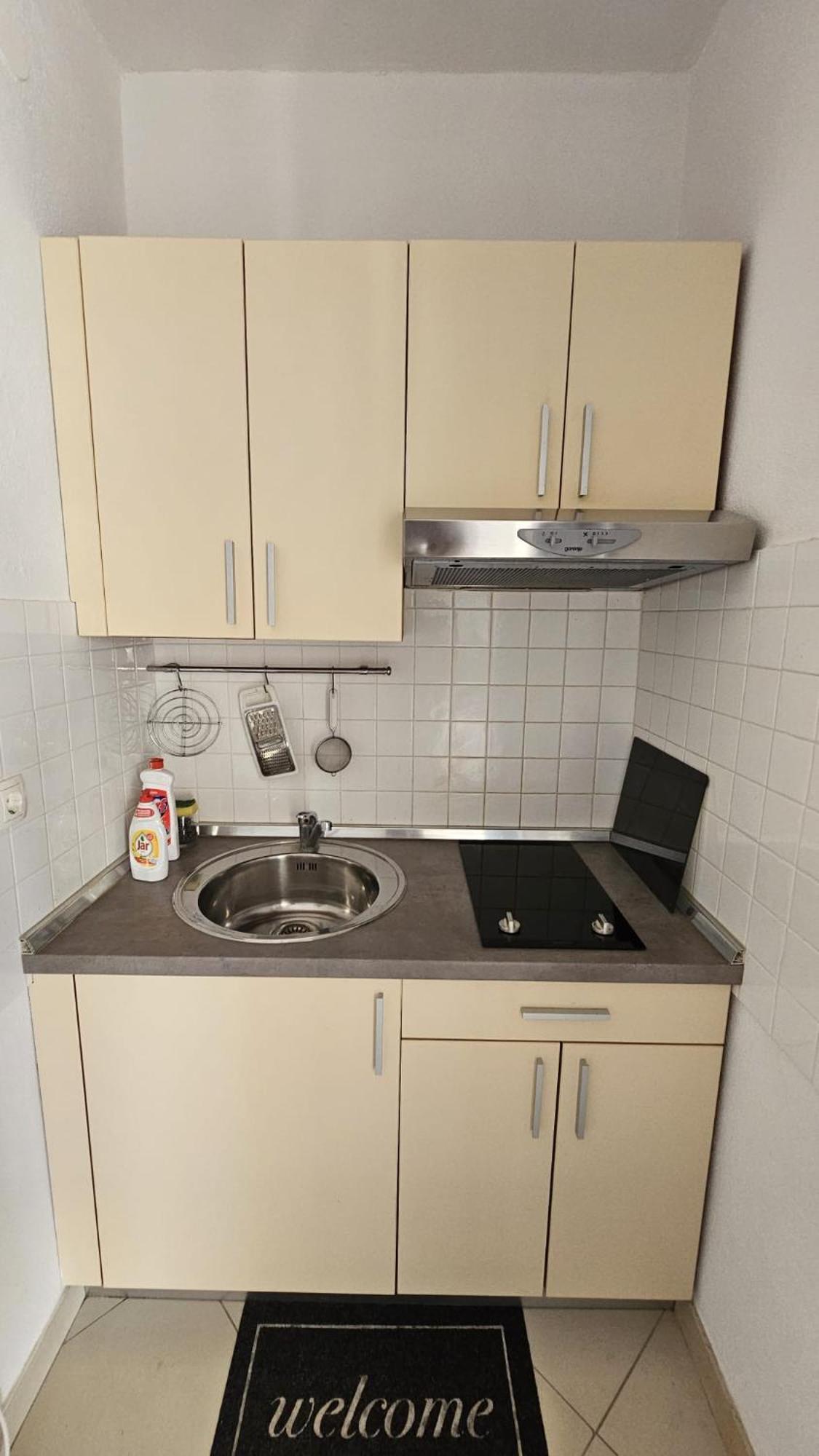 Apartment House Berry Примоштен Экстерьер фото
