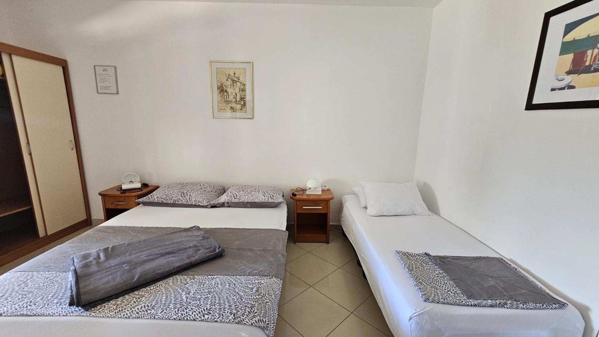 Apartment House Berry Примоштен Экстерьер фото