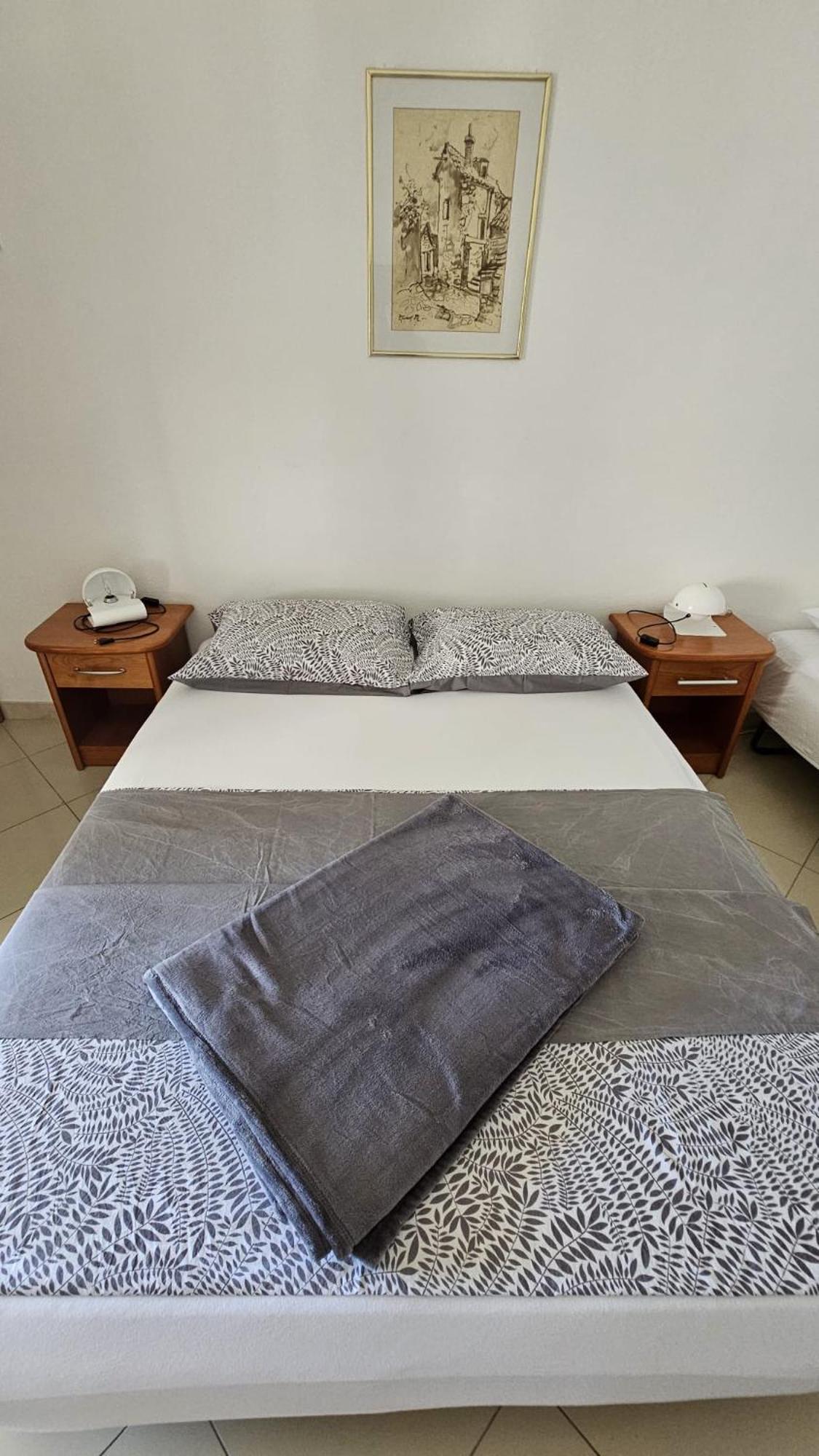 Apartment House Berry Примоштен Экстерьер фото