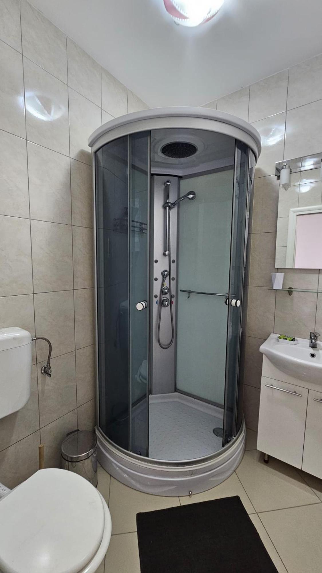 Apartment House Berry Примоштен Экстерьер фото