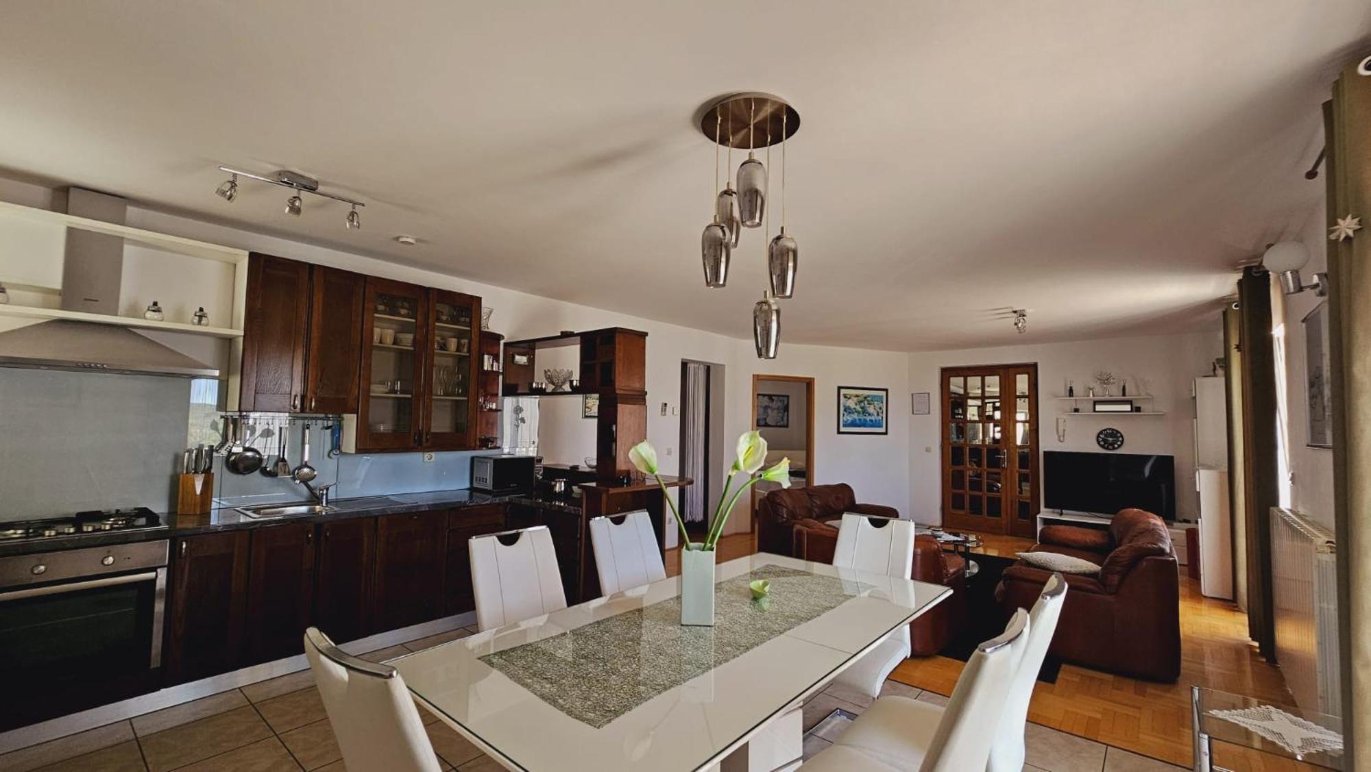 Apartment House Berry Примоштен Экстерьер фото