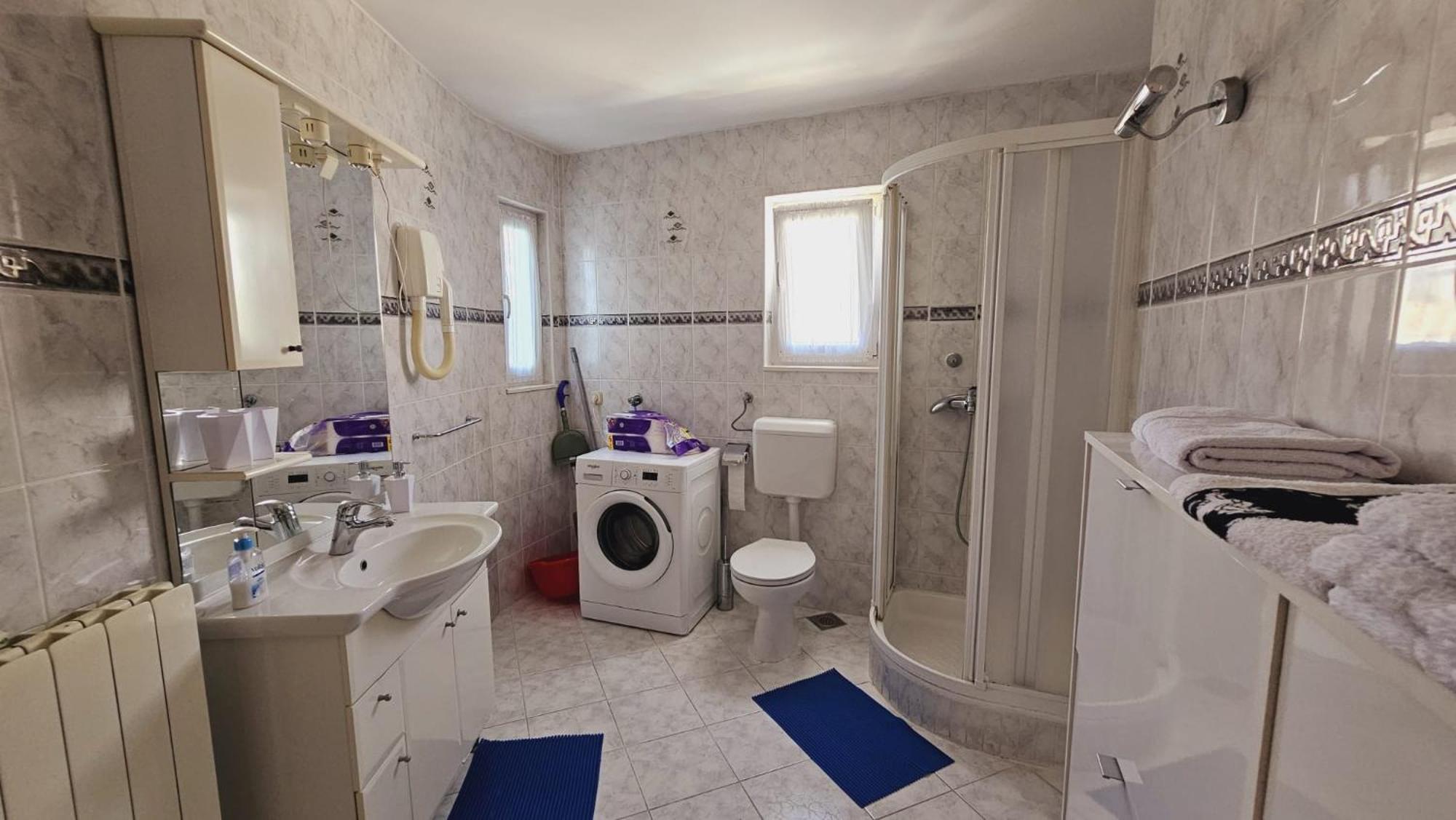 Apartment House Berry Примоштен Экстерьер фото