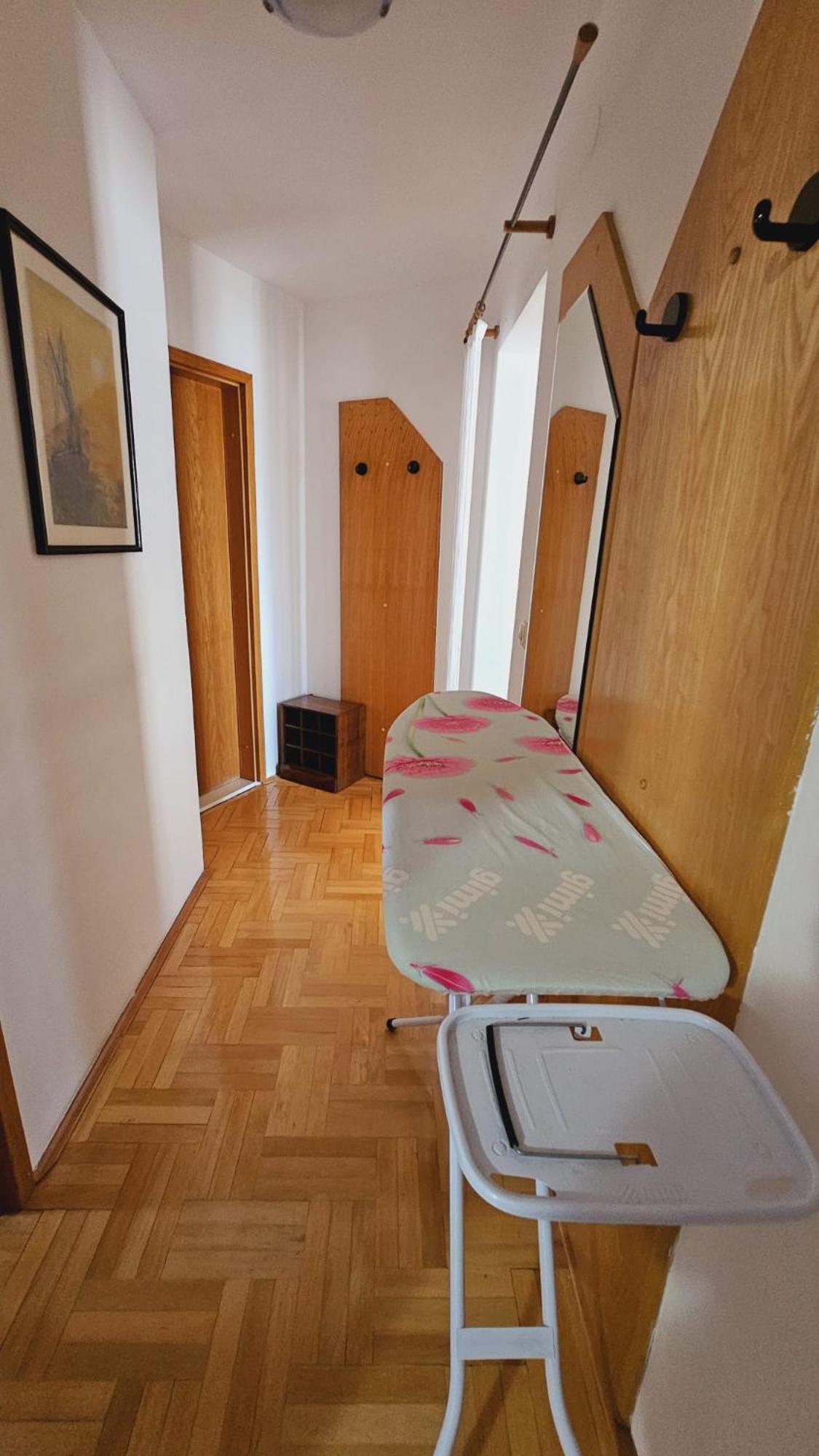 Apartment House Berry Примоштен Экстерьер фото