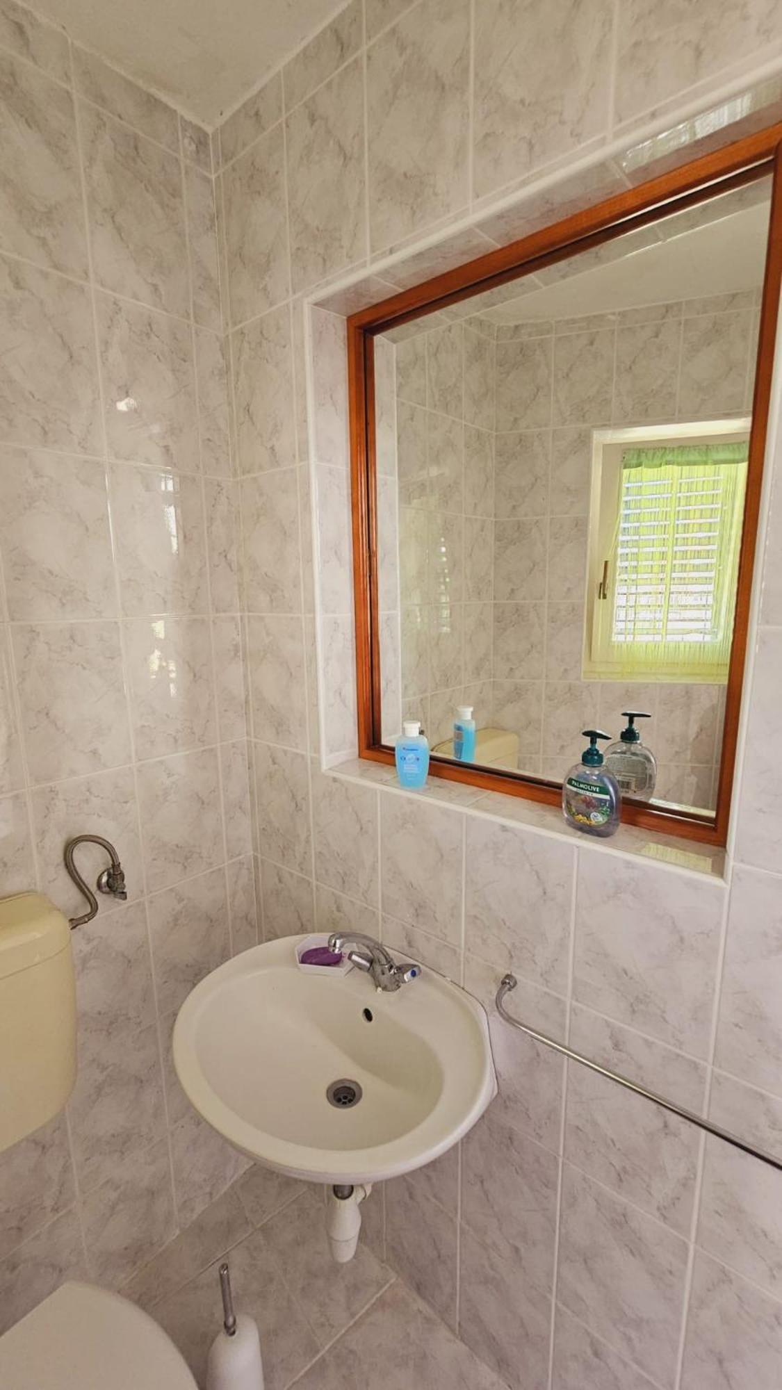 Apartment House Berry Примоштен Экстерьер фото