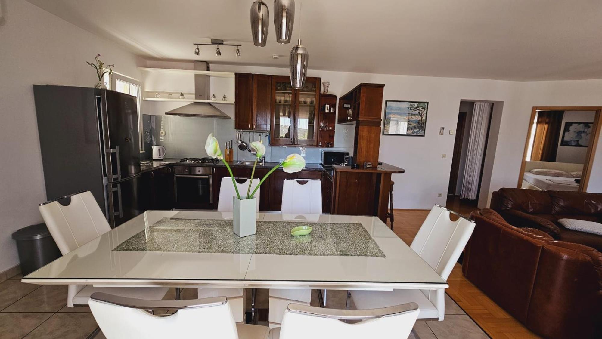 Apartment House Berry Примоштен Экстерьер фото